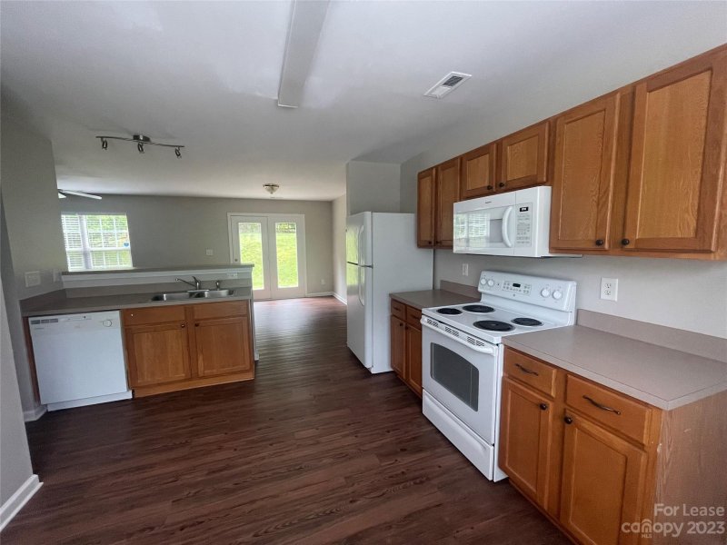 Property image 2 at 5018 Elizabeth Road, Charlotte, NC 28269