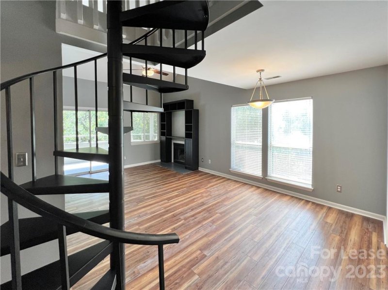 Property image 4 at 2509 Stockbridge Drive, Charlotte, NC 28210