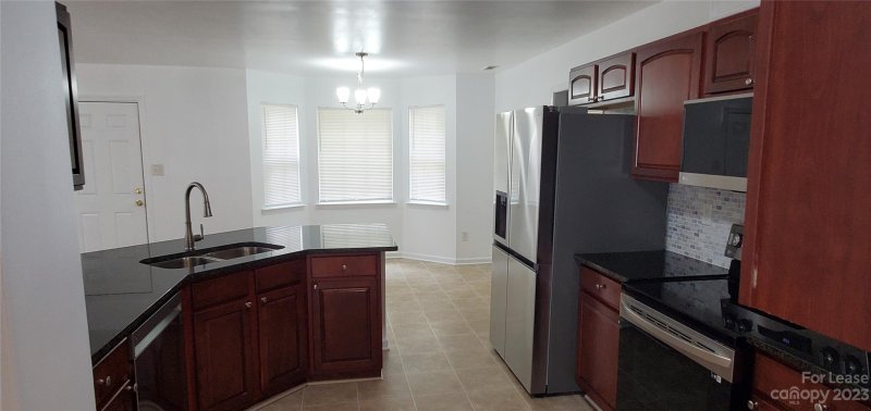 Property image 3 at 5611 Fenway Drive, Charlotte, NC 28273