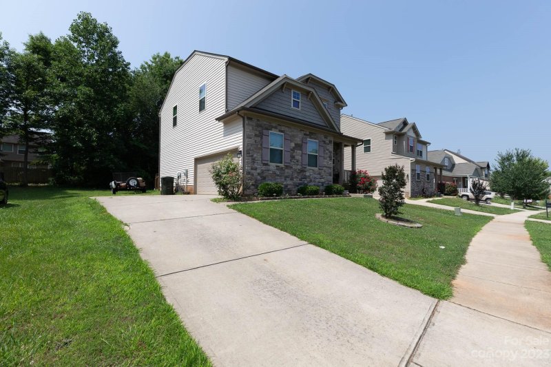 Property image 2 at 518 Rough Hewn Lane, Rock Hill, SC 29730