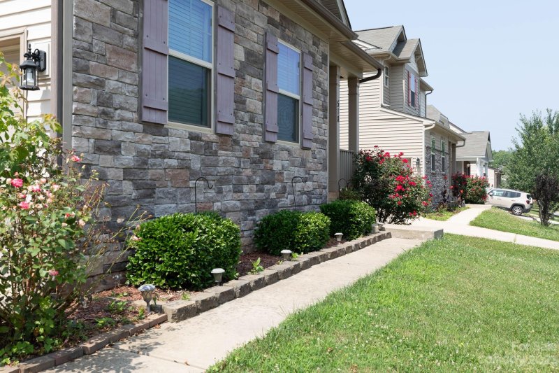 Property image 3 at 518 Rough Hewn Lane, Rock Hill, SC 29730