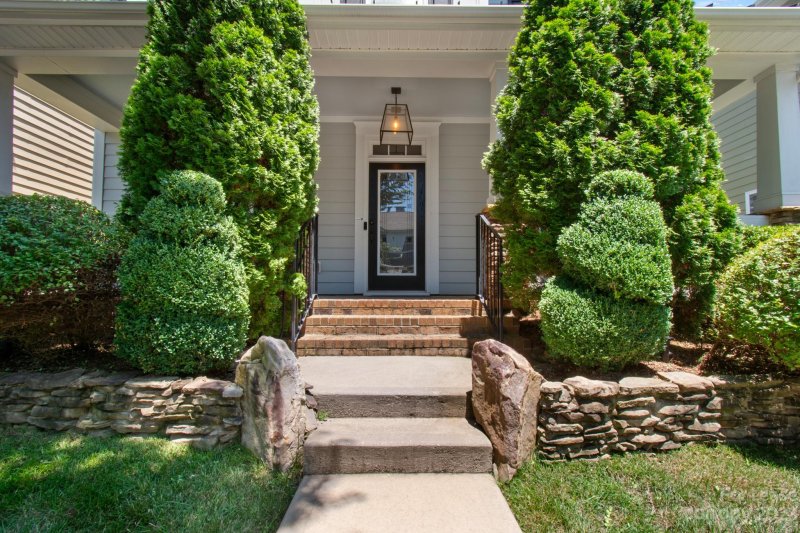 Property image 2 at 10421 Royal Winchester Drive, Charlotte, NC 28277