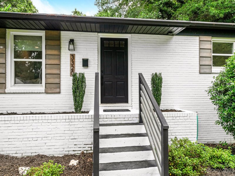 Property image 2 at 3320 Maywood Drive, Charlotte, NC 28205