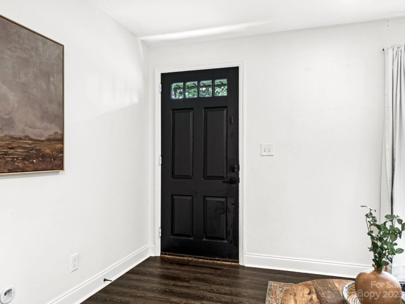 Property image 3 at 3320 Maywood Drive, Charlotte, NC 28205