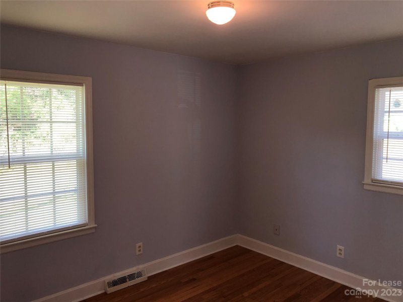 Property image 3 at 7640 Briardale Drive, Charlotte, NC 28212