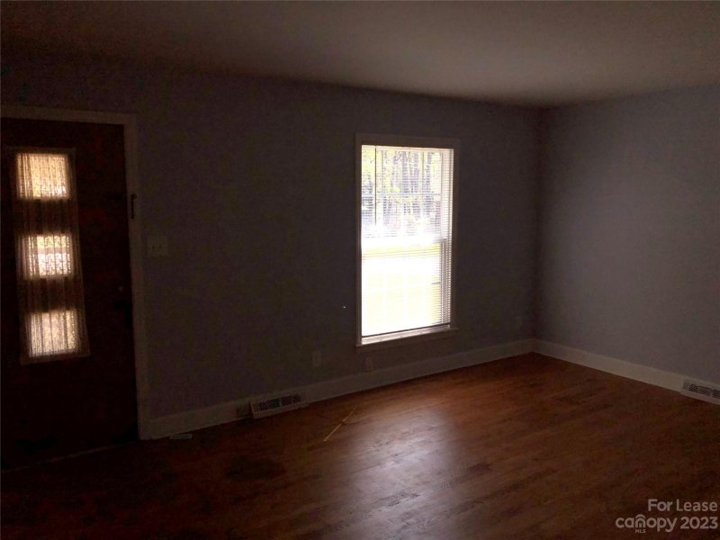 Property image 5 at 7640 Briardale Drive, Charlotte, NC 28212