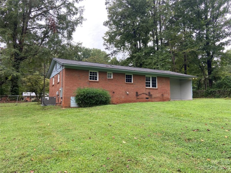 Property image 4 at 2900 Hagler Drive, Charlotte, NC 28269