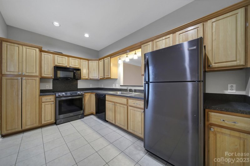 Property image 5 at 6932 Misty Pine Lane, Charlotte, NC 28217