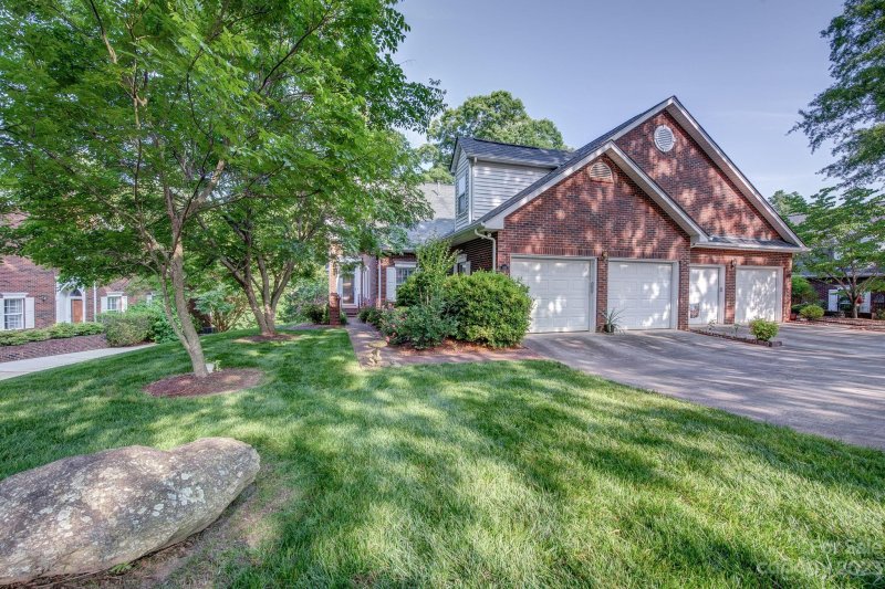 Property image 2 at 110 Columns Circle, Shelby, NC 28150