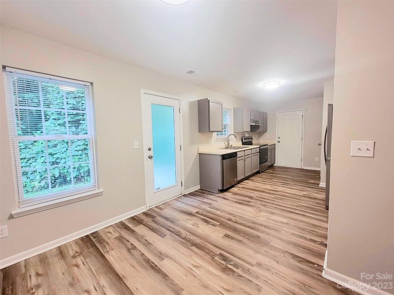 Property image 4 at 4423 Rich Lane, Charlotte, NC 28216