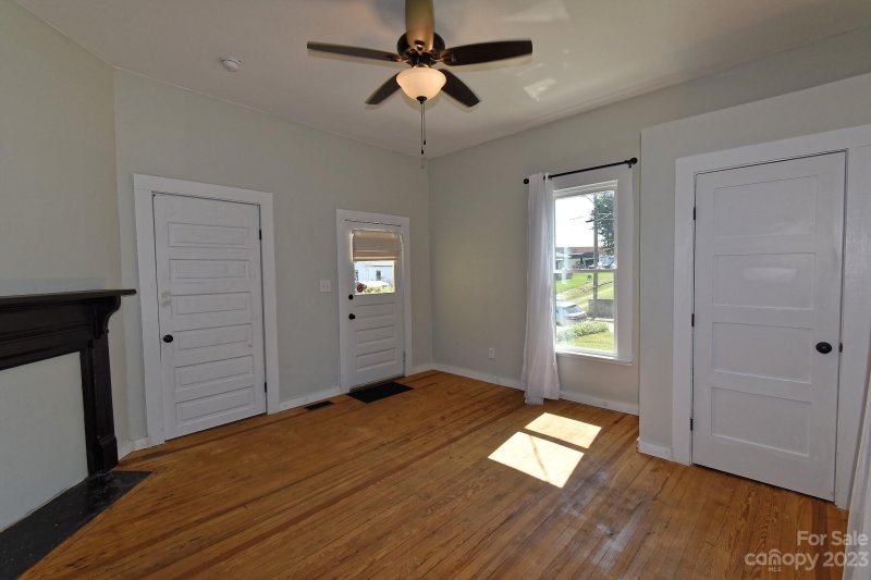 Property image 5 at 68 14th Street, Hickory, NC 28602