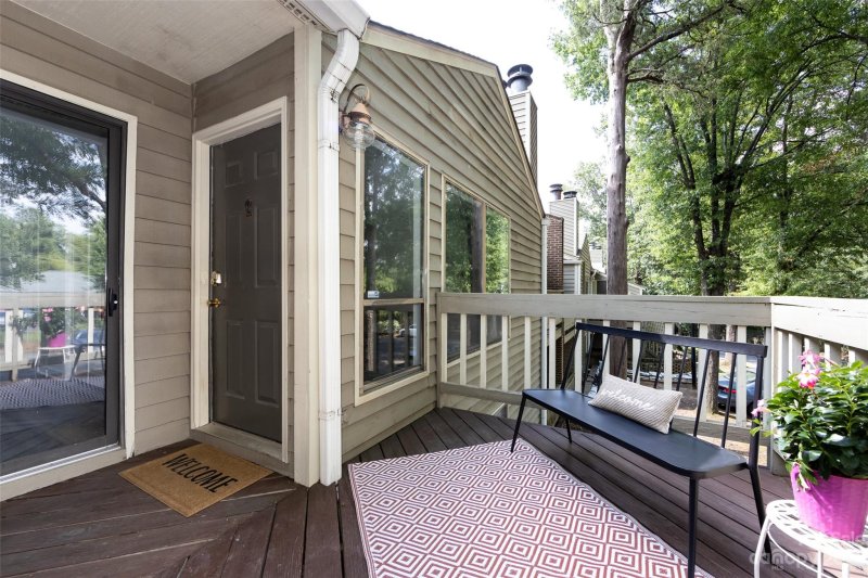 Property image 4 at 1604 Sharon Road, Charlotte, NC 28210