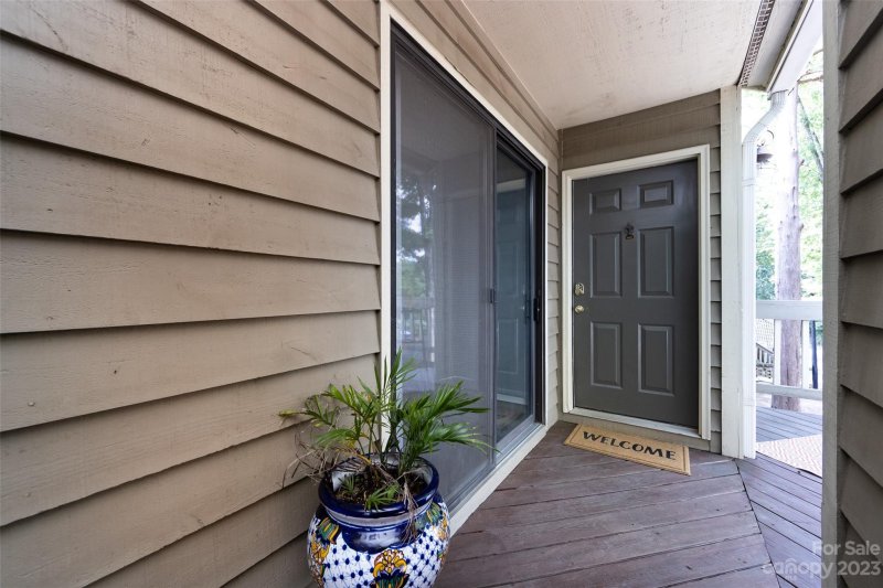 Property image 5 at 1604 Sharon Road, Charlotte, NC 28210