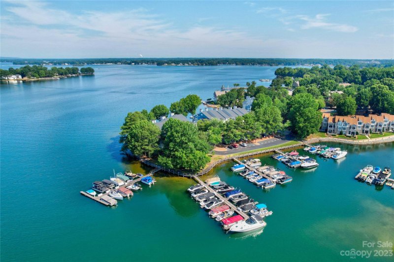 Property image 3 at 904 Southwest Drive, Davidson, NC 28036