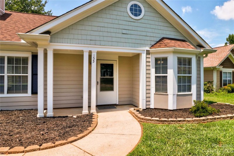 Property image 4 at 155 Green Dragon Court, Mooresville, NC 28115