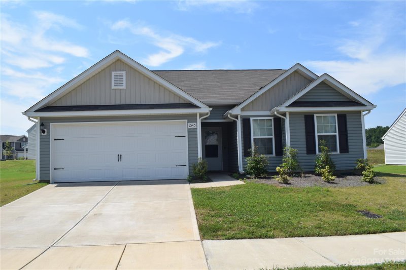 1045 Standing Oak Drive