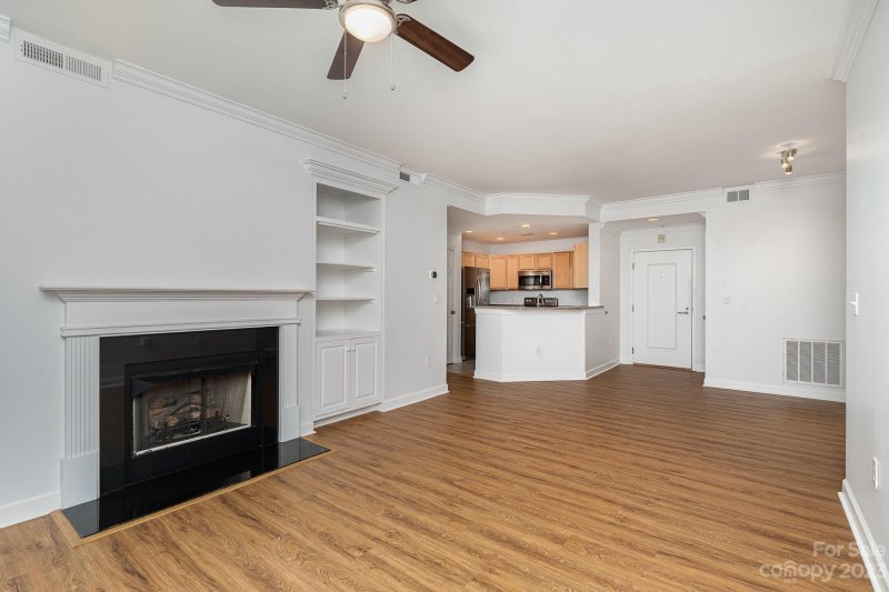 Property image 5 at 718 W Trade Street, Charlotte, NC 28202