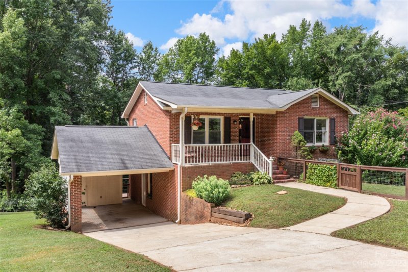 843 Gist Road