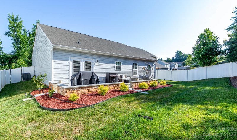 Property image 3 at 1557 Glenbar Court, Clover, SC 29710