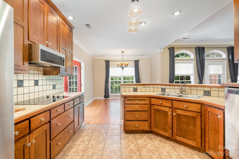 Property image 5 at 811 Wendermere Circle, Salisbury, NC 28144