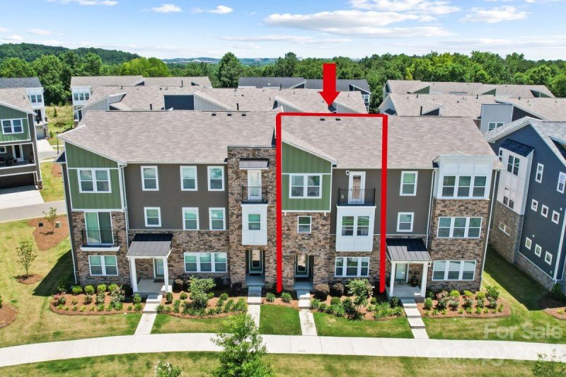 Property image 2 at 2721 Ensemble Court, Charlotte, NC 28262