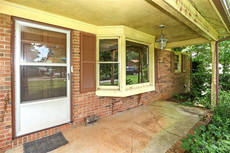 Property image 3 at 132 Greendale Drive, Mount Holly, NC 28120