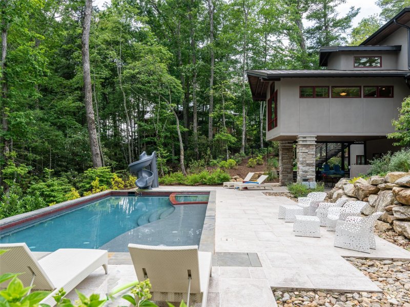 Property image 4 at 27 Hawberry Court, Asheville, NC 28805