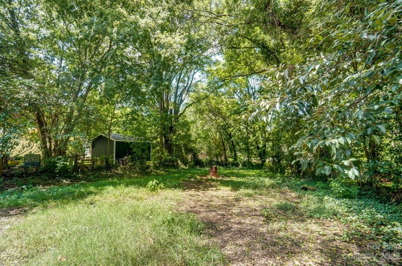 Property image 3 at 1024 Karendale Avenue, Charlotte, NC 28208