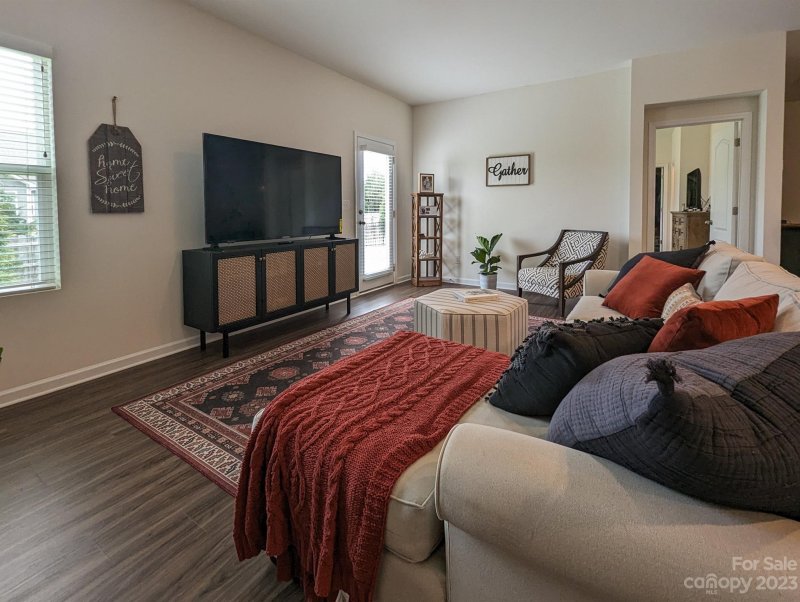 Property image 3 at 180 Willow Valley Drive, Mooresville, NC 28115