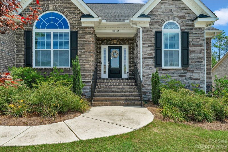 Property image 2 at 10885 Greenvale Drive, Harrisburg, NC 28075