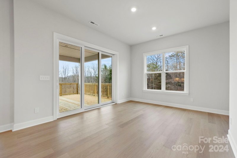 Property image 3 at 358 W Waterlynn Road, Mooresville, NC 28117