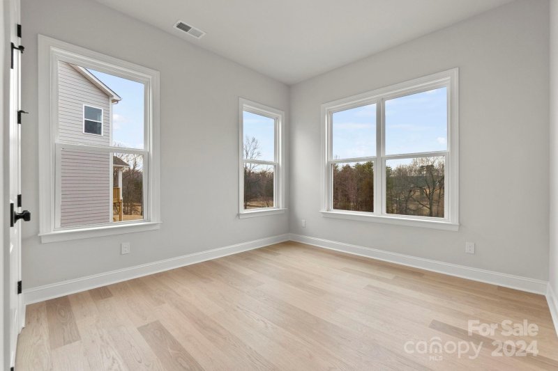 Property image 5 at 358 W Waterlynn Road, Mooresville, NC 28117