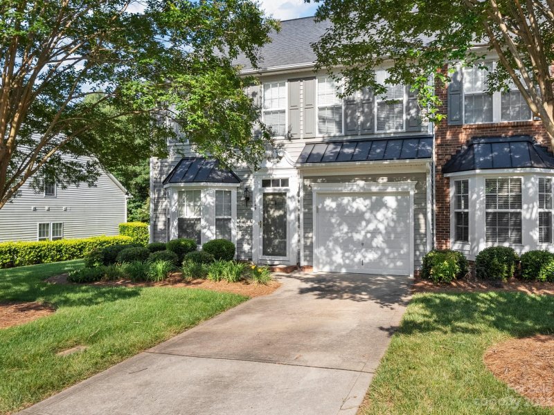 Property image 3 at 1649 Backcreek Lane, Gastonia, NC 28054