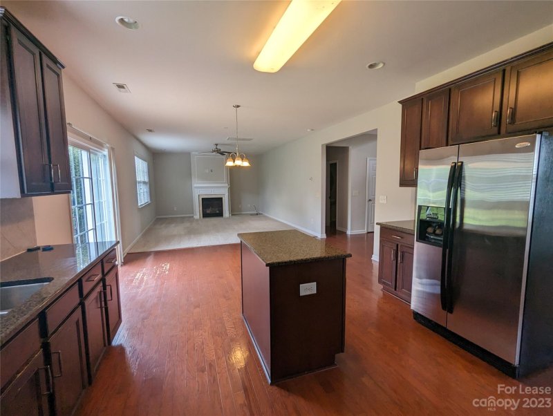 Property image 5 at 6002 Lillyshire Place, Charlotte, NC 28213