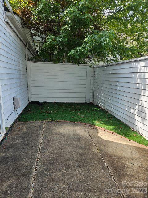 Property image 3 at 7005 Stonington Lane, Charlotte, NC 28227