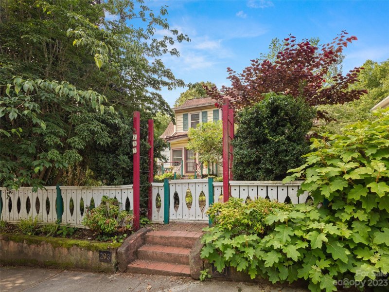 Property image 2 at 293 Hillside Street, Asheville, NC 28801