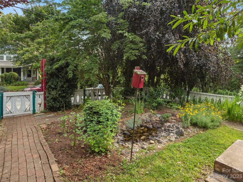 Property image 4 at 293 Hillside Street, Asheville, NC 28801
