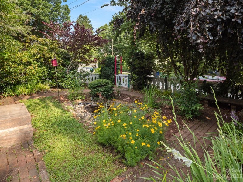 Property image 5 at 293 Hillside Street, Asheville, NC 28801