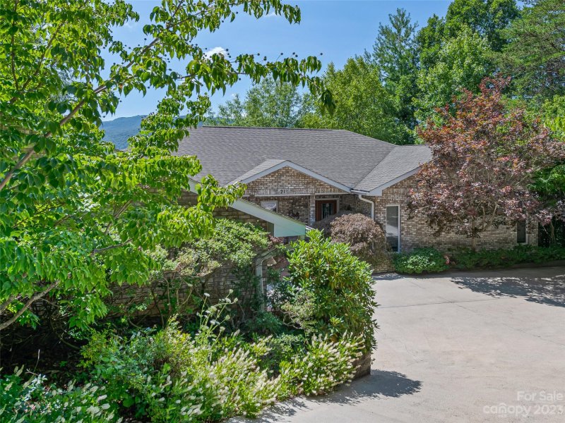 Property image 3 at 21 High Bluff Drive, Weaverville, NC 28787