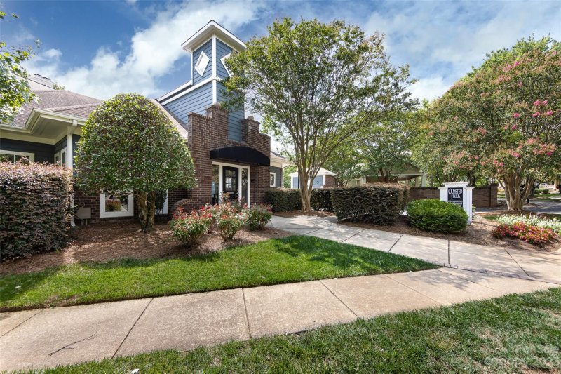 Property image 4 at 2210 Sumner Green Avenue, Charlotte, NC 28203