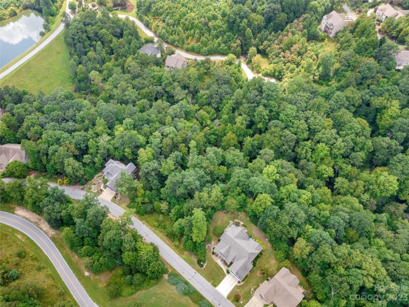 Property image 5 of 50 Barnsdale Lane in Carriage Park, Hendersonville, NC 28729