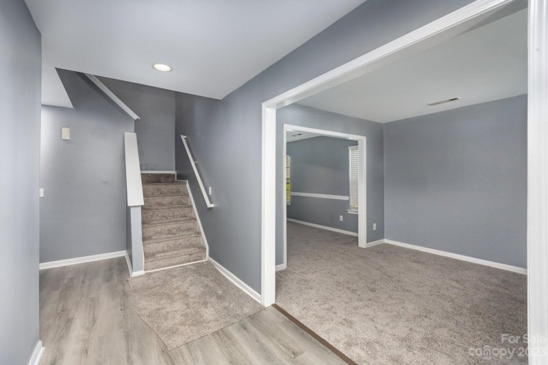 Property image 3 at 2008 Darbywine Drive, Charlotte, NC 28216