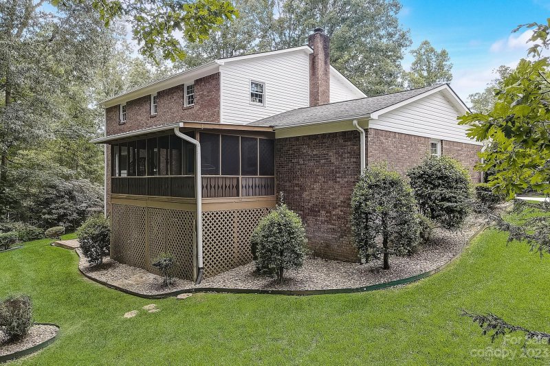 Property image 3 at 172 Haywood Knolls Drive, Hendersonville, NC 28791