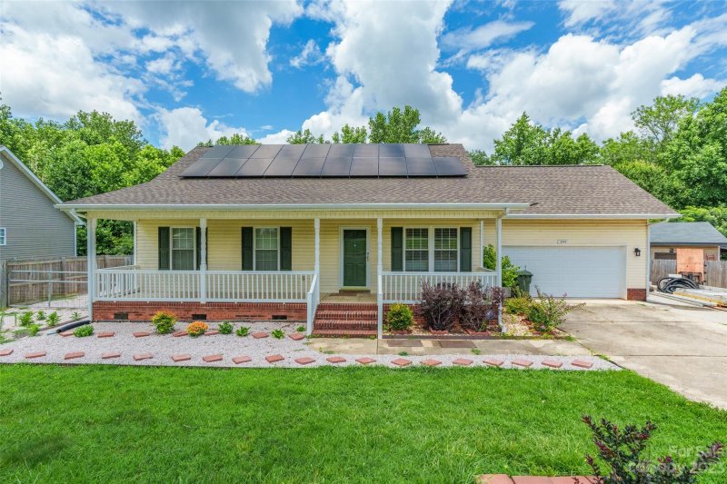 Property image 2 at 344 Lone Tree Lane, Clover, SC 29710