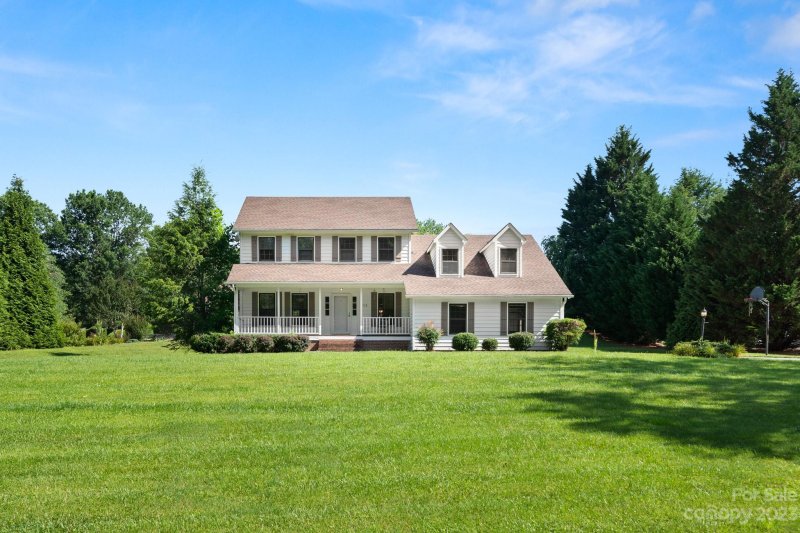 Property image 3 at 214 Raintree Drive, Hendersonville, NC 28791