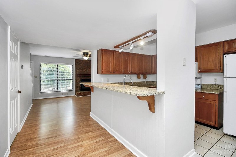 Property image 5 at 10913 Carmel Crossing Road, Charlotte, NC 28226