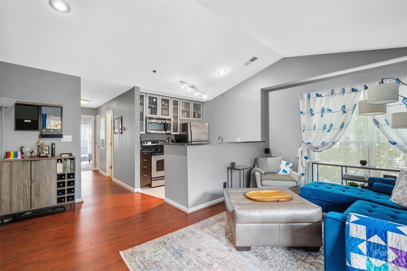 Property image 3 at 505 N Graham Street, Charlotte, NC 28202