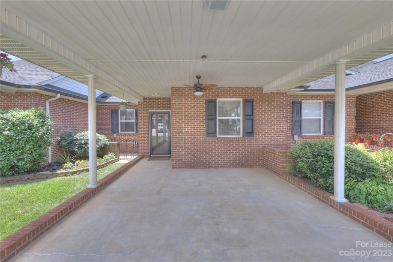 Property image 2 at 3927 Jasmine Lane, Denver, NC 28037