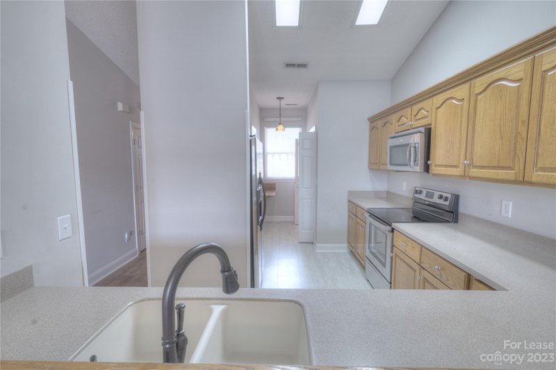 Property image 4 at 3927 Jasmine Lane, Denver, NC 28037