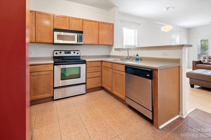 Property image 4 at 221 Appeldoorn Circle, Asheville, NC 28803